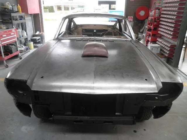 Ford Mustang Coupe image 9